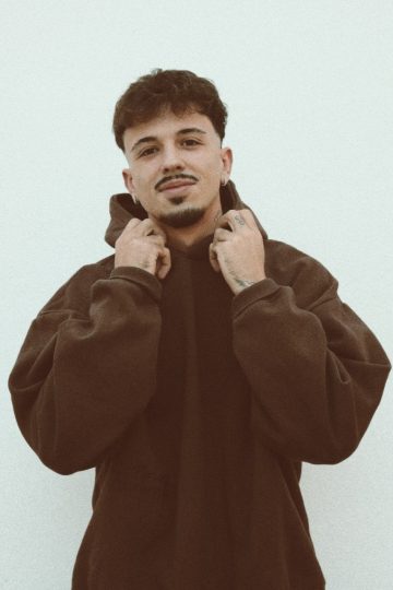 8C07A5B1-30F6-4039-9902-8E4EDCB198E6